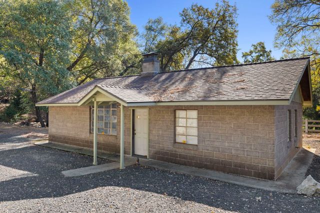 701 Old Bald Mountain Rd., Sonora, CA 95370