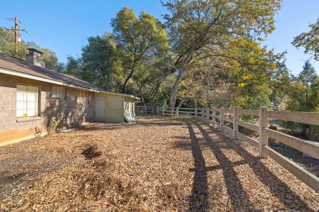 701 Old Bald Mountain Rd., Sonora, CA 95370