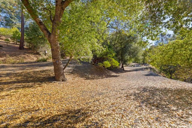 701 Old Bald Mountain Rd., Sonora, CA 95370