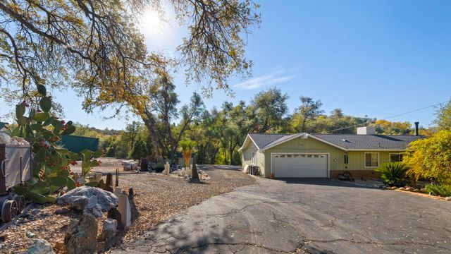 701 Old Bald Mountain Rd., Sonora, CA 95370