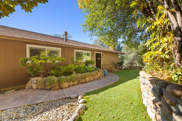 701 Old Bald Mountain Rd., Sonora, CA 95370