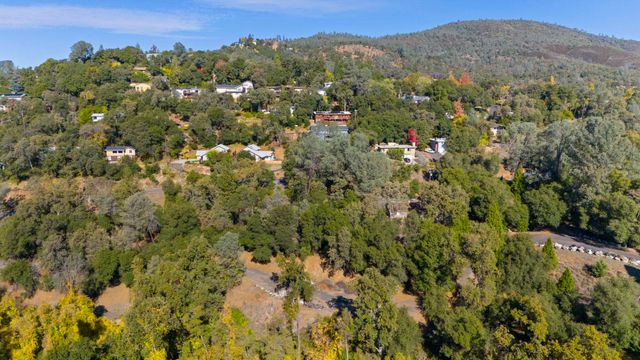 701 Old Bald Mountain Rd., Sonora, CA 95370