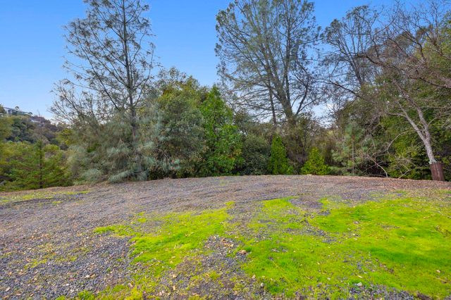 701 Old Bald Mountain Rd., Sonora, CA 95370