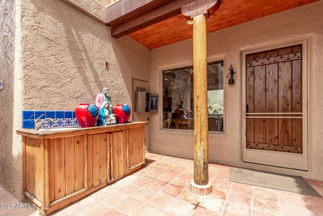 32150 S LISA Drive, Black Canyon City, AZ 85324