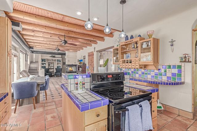 32150 S LISA Drive, Black Canyon City, AZ 85324