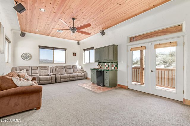 32150 S LISA Drive, Black Canyon City, AZ 85324