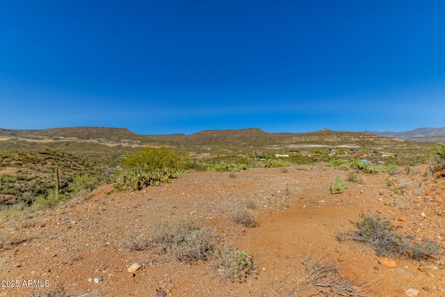 32150 S LISA Drive, Black Canyon City, AZ 85324