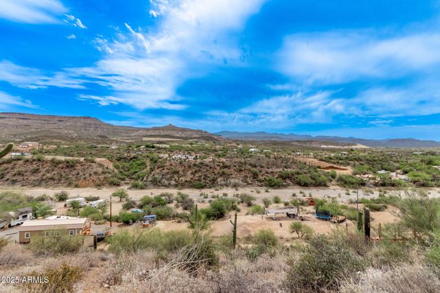 32150 S LISA Drive, Black Canyon City, AZ 85324