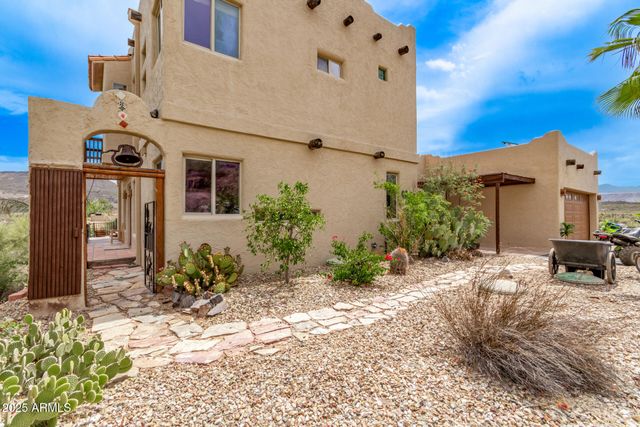 32150 S LISA Drive, Black Canyon City, AZ 85324