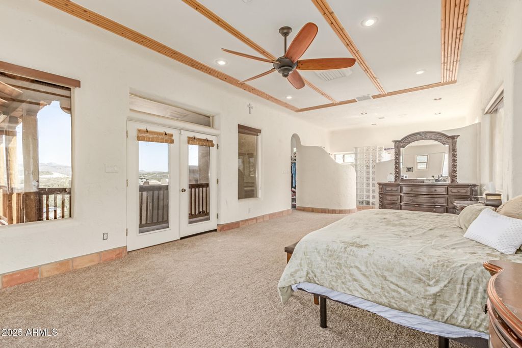 Image 28 of property listing at 32150 S LISA Drive, Black Canyon City, AZ 85324