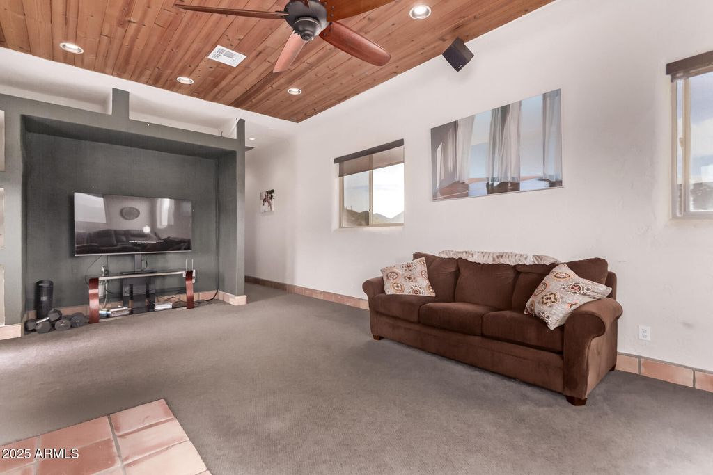 Image 34 of property listing at 32150 S LISA Drive, Black Canyon City, AZ 85324