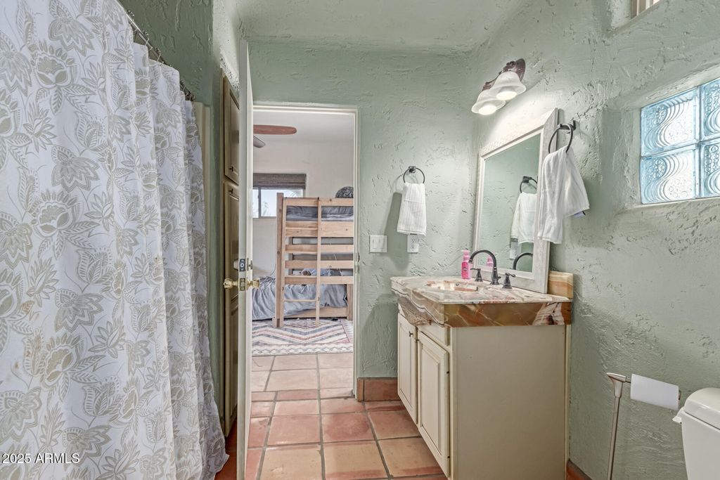 Image 42 of property listing at 32150 S LISA Drive, Black Canyon City, AZ 85324