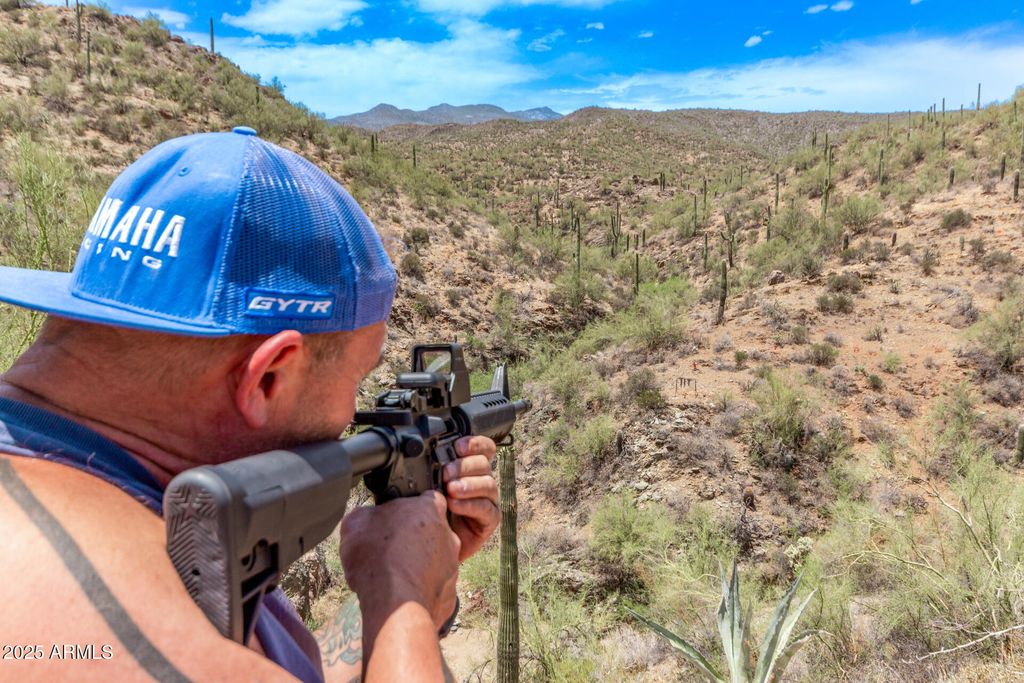 Image 74 of property listing at 32150 S LISA Drive, Black Canyon City, AZ 85324