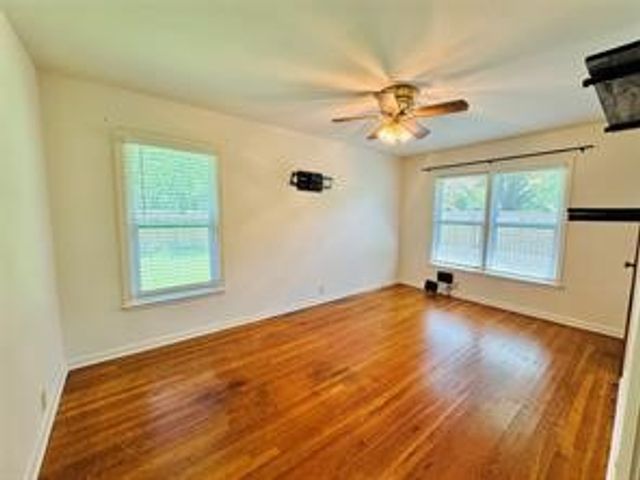 1015 W Sycamore Street, Sherman, TX 75092