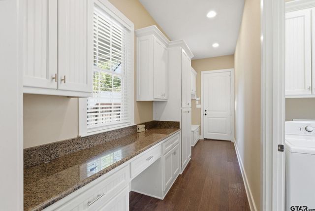 3942 Charleston Park, Tyler, TX 75701