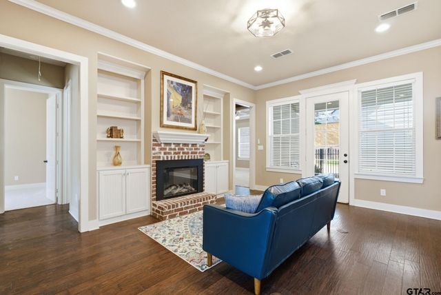 3942 Charleston Park, Tyler, TX 75701