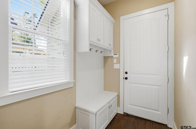 3942 Charleston Park, Tyler, TX 75701