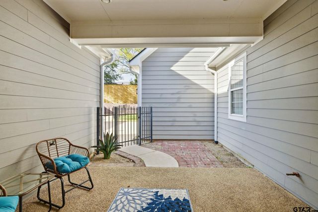 3942 Charleston Park, Tyler, TX 75701