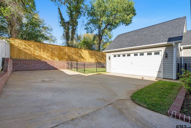 3942 Charleston Park, Tyler, TX 75701