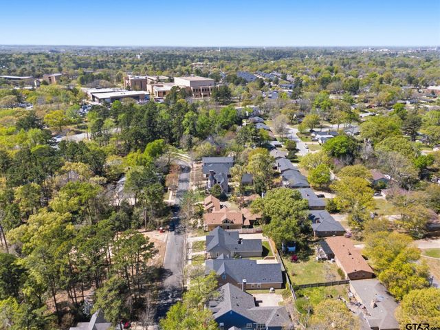 3942 Charleston Park, Tyler, TX 75701