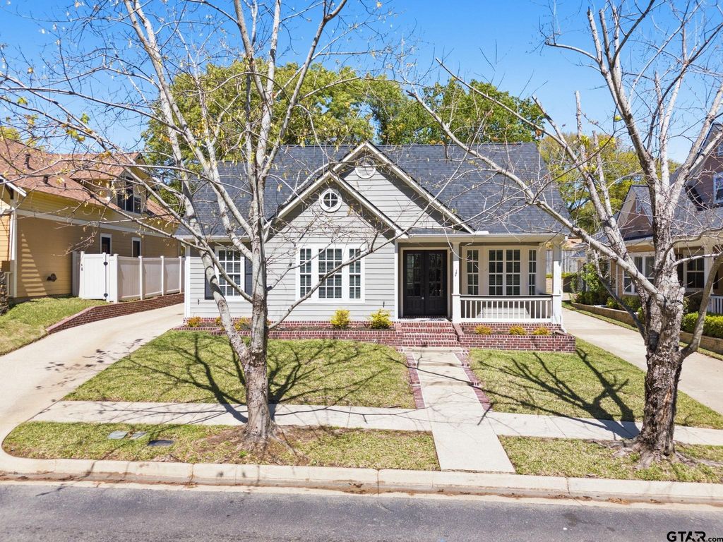 3942 Charleston Park, Tyler, TX 75701