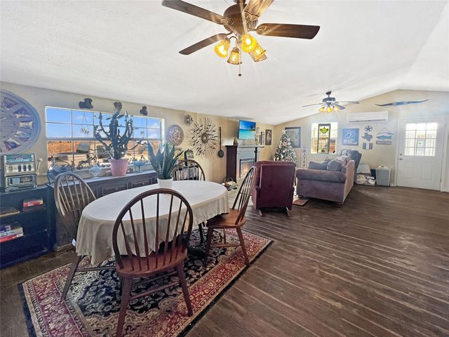 651 County Road 2906, Dodd City, TX 75438