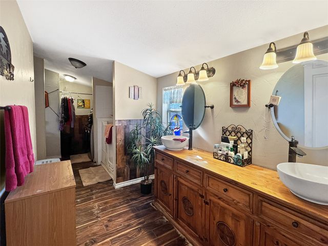 651 County Road 2906, Dodd City, TX 75438