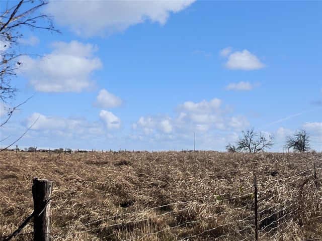 651 County Road 2906, Dodd City, TX 75438