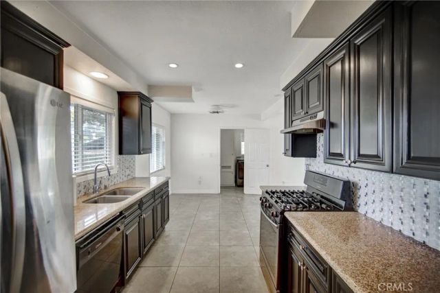 2424 Central Avenue, Riverside, CA 92506