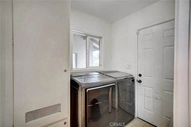 2424 Central Avenue, Riverside, CA 92506