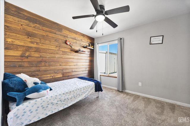 10401 Iroquois Lane, Bakersfield, CA 93312