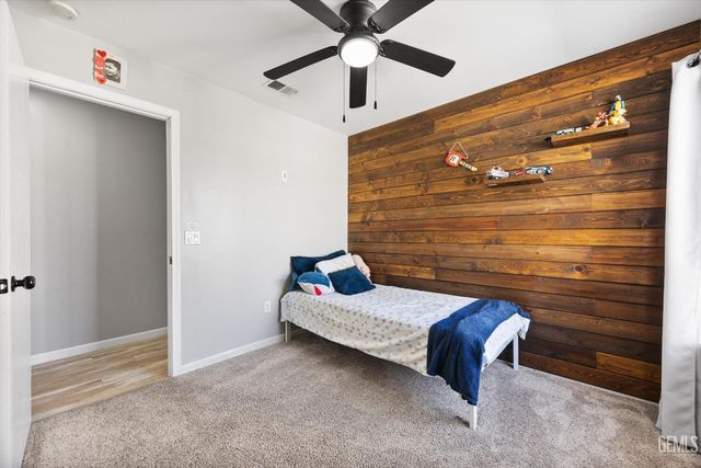 10401 Iroquois Lane, Bakersfield, CA 93312