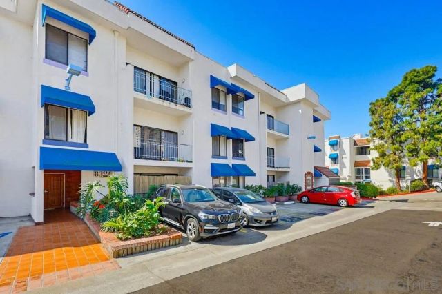 8324 Regents Rd 2E, San Diego, CA 92122