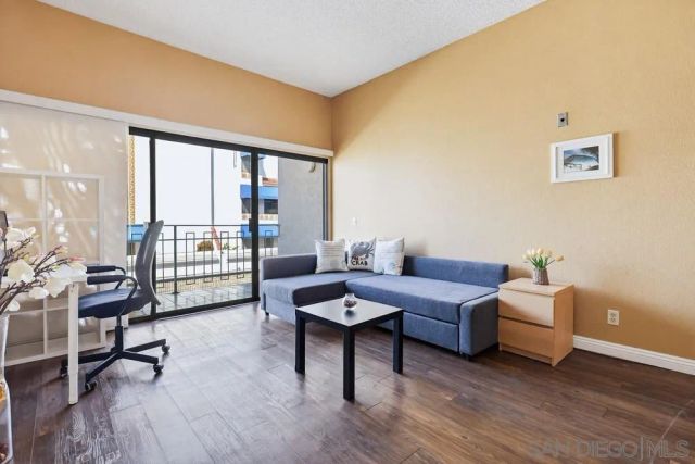 8324 Regents Rd 2E, San Diego, CA 92122