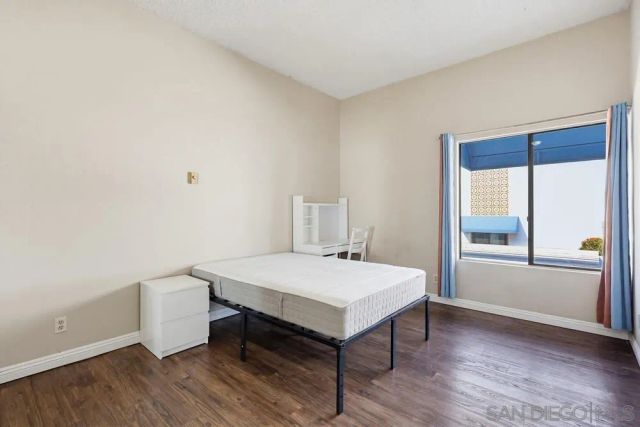 8324 Regents Rd 2E, San Diego, CA 92122