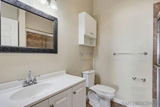 8324 Regents Rd 2E, San Diego, CA 92122