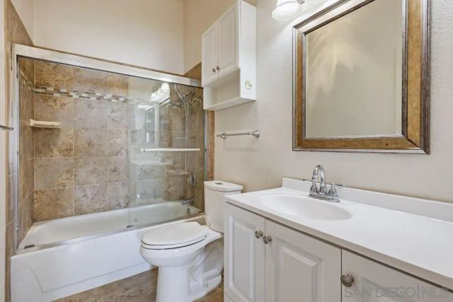 8324 Regents Rd 2E, San Diego, CA 92122