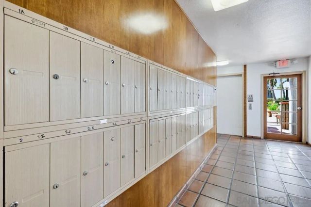 8324 Regents Rd 2E, San Diego, CA 92122