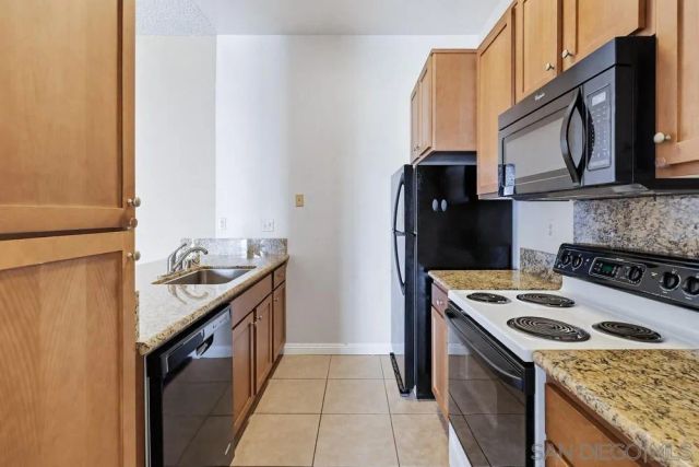 8324 Regents Rd 2E, San Diego, CA 92122