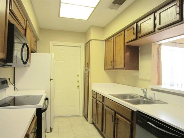 8299 Cambridge Street 403, Houston, TX 77054