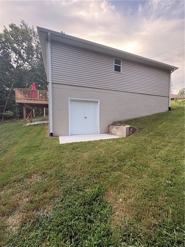8 Ampthill Lane, Bella Vista, AR 72714