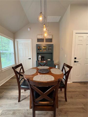 8 Ampthill Lane, Bella Vista, AR 72714