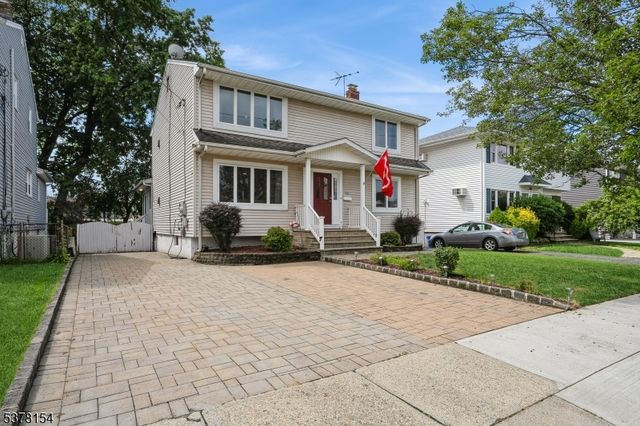 298 Nedellec Dr, Saddle Brook Twp., NJ 07663