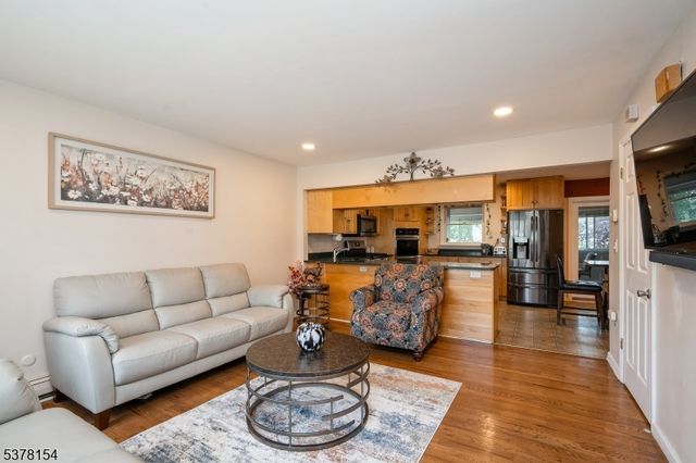 298 Nedellec Dr, Saddle Brook Twp., NJ 07663