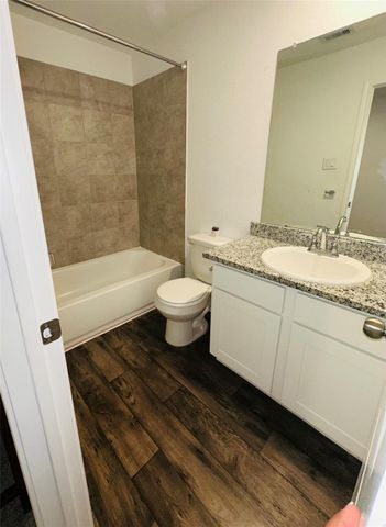 317 Road 5138, Cleveland, TX 77327