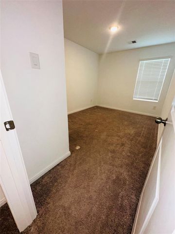 317 Road 5138, Cleveland, TX 77327