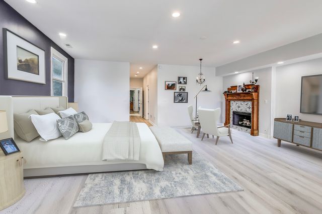 6431 N Paulina Street, Chicago, IL 60626