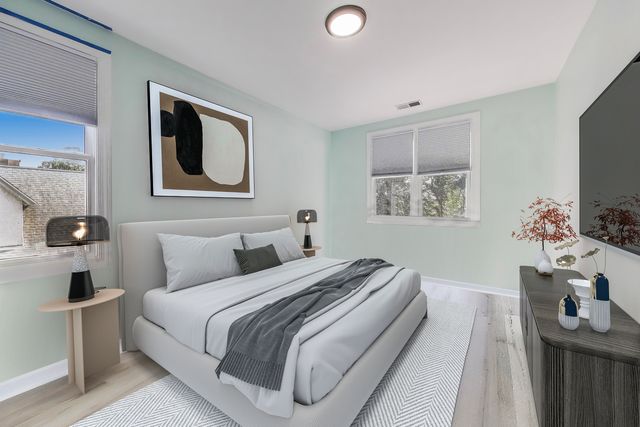 6431 N Paulina Street, Chicago, IL 60626