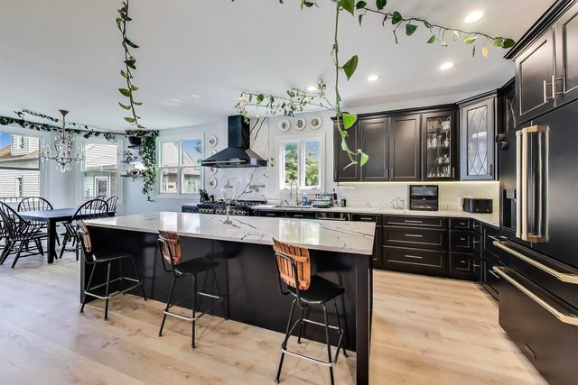 6431 N Paulina Street, Chicago, IL 60626