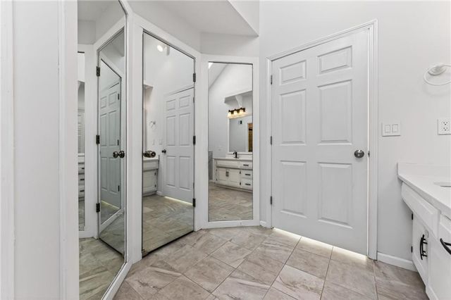 14040 W 113th Street, Olathe, KS 66215